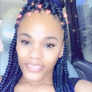 Meet your Posher, Carleshia